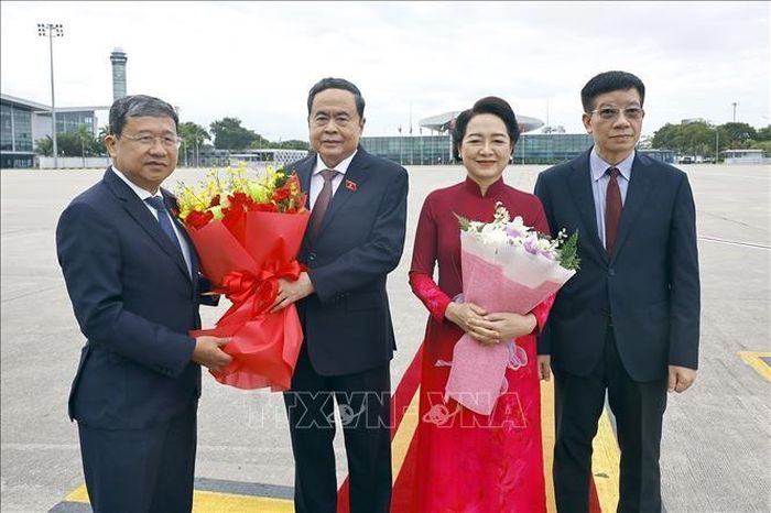 Lễ tiễn Chủ tịch Quốc hội Trần Thanh Mẫn và Phu nhân tại Sân bay Quốc tế Nội Bài, Hà Nội. Ảnh: Doãn Tấn/TTXVN