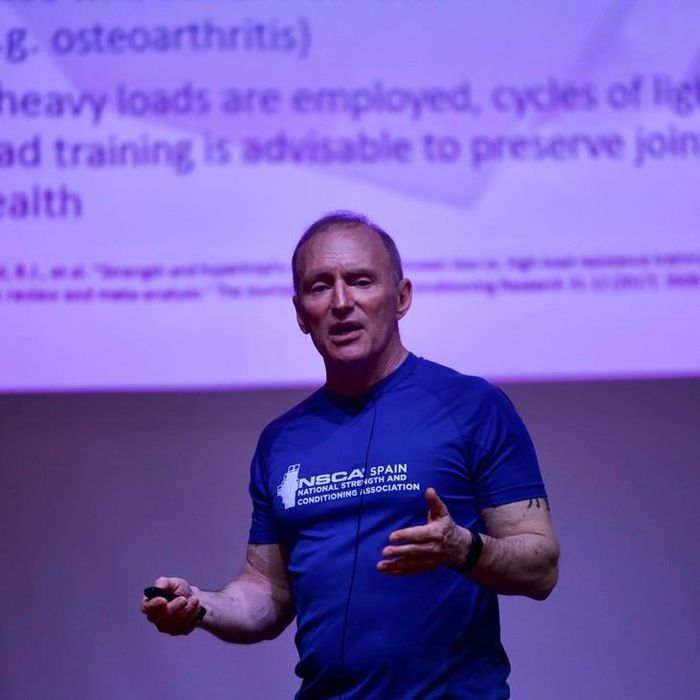 Giáo sư Brad Schoenfeld, người đứng đầu chương trình khoa học thể chất và hiệu suất con người tại Đại học Lehman thuộc bang New York (Mỹ). Ảnh: Brad Schoenfeld/Facebook