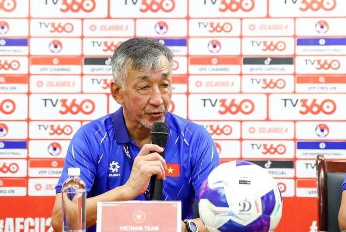 HLV Yutaka Ikeuchi xin lỗi người hâm mộ, cho biết "chưa có kế hoạch gì tiếp theo với bóng đá trẻ Việt Nam"