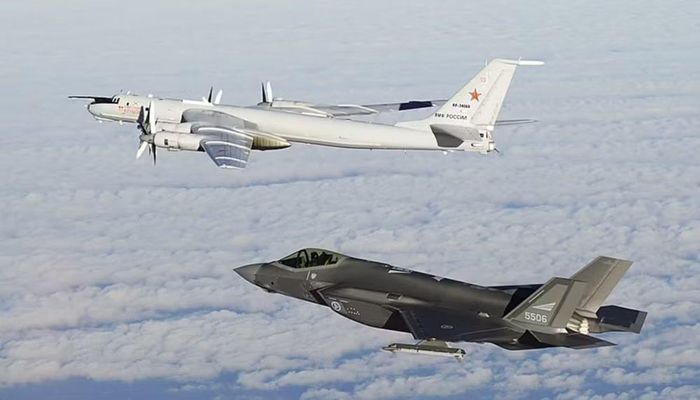 Tu-142 vì vậy được xây dựng theo một triết lý rất khác máy bay chiến đấu. Nó không cần lao nhanh vào khu vực mục tiêu.