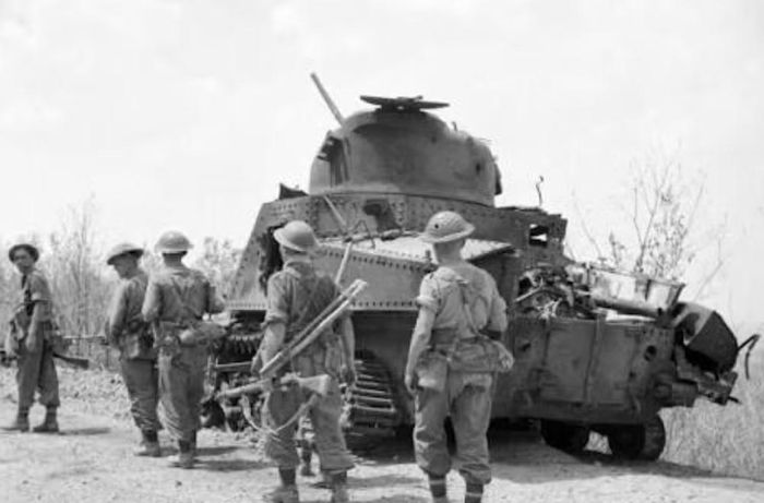 Năm 1940, Mỹ đứng trước một vấn đề lớn. Chiến tranh tại châu Âu cho thấy xe tăng cần hỏa lực mạnh hơn những khẩu pháo 37 mm đang được sử dụng trên các mẫu xe tăng Mỹ.