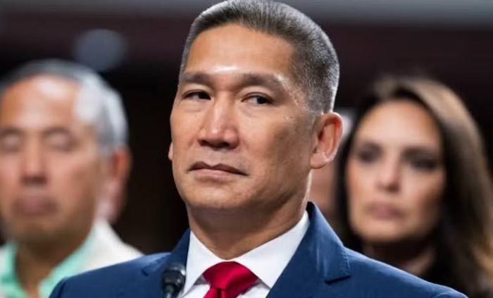 Trong khi đó, nghị sĩ Dân chủ Joe Courtney cho rằng quy trình không nên bị đẩy nhanh. Theo Politico, lịch làm việc thu hẹp và việc lãnh đạo Quốc hội muốn tránh các cuộc bỏ phiếu gây tác động chính trị trước bầu cử có thể khiến quy trình đề cử kéo dài tới cuối mùa thu.