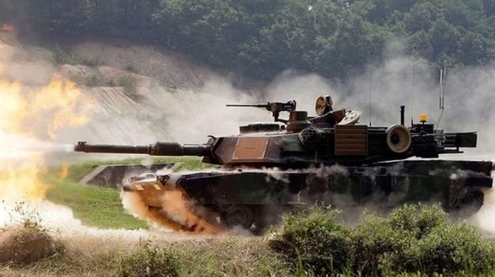 Điểm được đánh giá cao nhất là độ chính xác. Kent, thành viên một kíp lái thuộc Trung đoàn xung kích độc lập số 425 “Skala”, gọi đây là ưu điểm lớn nhất của xe.