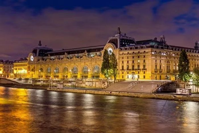 Từ một nhà ga lửa, Musée d’Orsay (Paris) giờ đây trở thành một bảo tàng nghệ thuật tuyệt đẹp của Pháp.