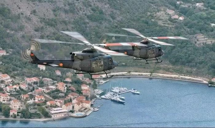 Trong khi đó trực thăng chiến đấu hạng nhẹ Bell 407M được phát triển dựa trên mẫu Bell 407 dân dụng và tận dụng kinh nghiệm từ trực thăng trinh sát lục quân OH-58D Kiowa Warrior.