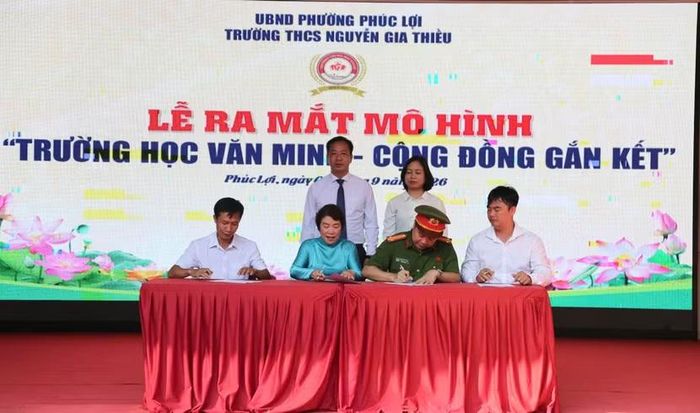 Các đại biểu ký cam kết phối hợp