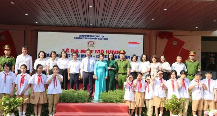 Việc ra mắt mô hình “Trường học văn minh – Cộng đồng gắn kết” ngay đầu năm học 2026-2027 vì thế mang ý nghĩa thiết thực