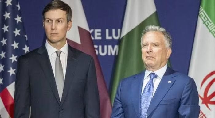 2 đặc phái viên Mỹ đã nhiều lần tới Moscow nhưng chưa từng đến Kiev, dù nhận được nhiều lời mời chính thức từ Ukraine.