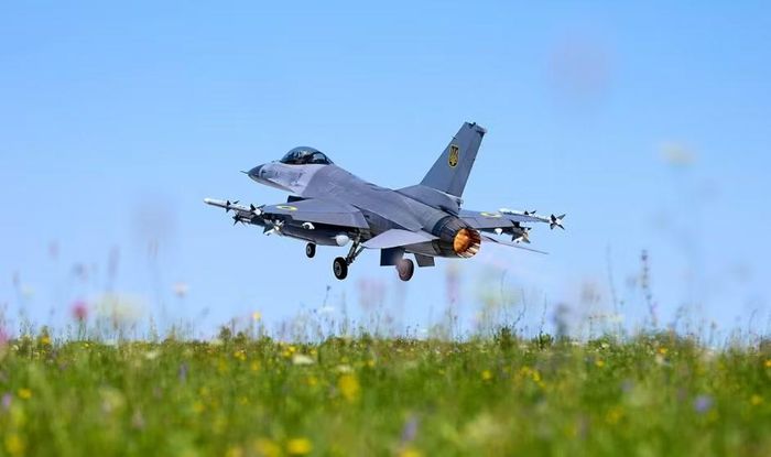 Phát ngôn viên Bộ tư lệnh Không quân Ukraine Yuri Ignat cuối tháng 8 cũng thừa nhận nước này đang thiếu nhiều loại vũ khí đánh chặn và tên lửa dành cho máy bay chiến đấu. Vấn đề không chỉ nằm ở tên lửa dành cho các hệ thống phòng không Patriot.