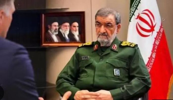Cố vấn của Lãnh tụ Tối cao Iran Mohsen Rezaee ngày 6/9 cho biết Tehran sẽ công bố một vùng cấm ở bên ngoài eo biển Hormuz trong những ngày tới. Khu vực này được mô tả bắt đầu từ tuyến phong tỏa do hải quân Mỹ thiết lập và mở rộng tới một số khu vực thuộc vịnh Ba Tư.