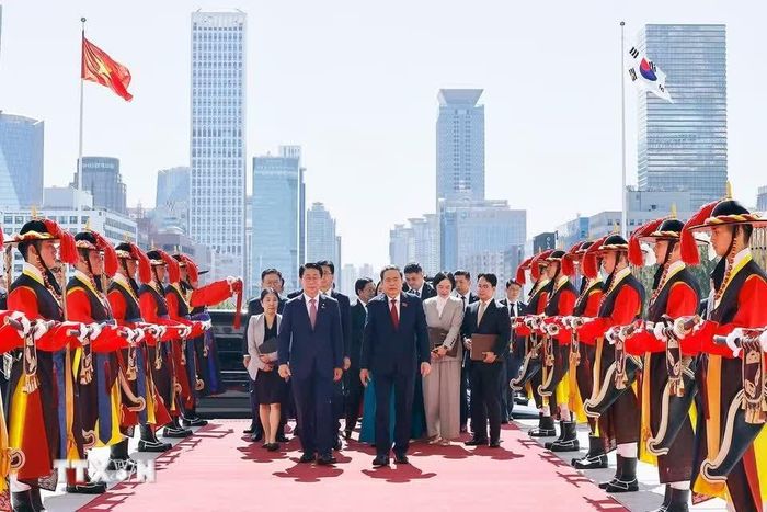 Lễ đón Chủ tịch Quốc hội Trần Thanh Mẫn thăm chính thức Hàn Quốc được tổ chức trọng thể tại Trụ sở Quốc hội Hàn Quốc ở thủ đô Seoul. Ảnh: Doãn Tấn/TTX.
