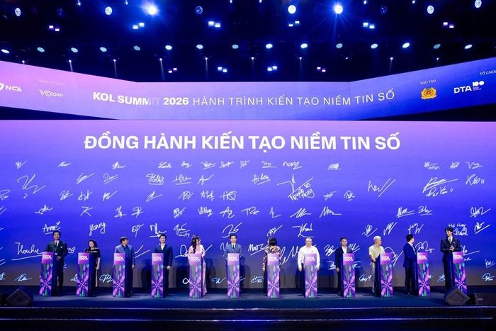 Các nghệ sĩ, KOL và nhà sáng tạo nội dung cùng cam kết tuân thủ Bộ tiêu chuẩn Tín nhiệm Người có ảnh hưởng