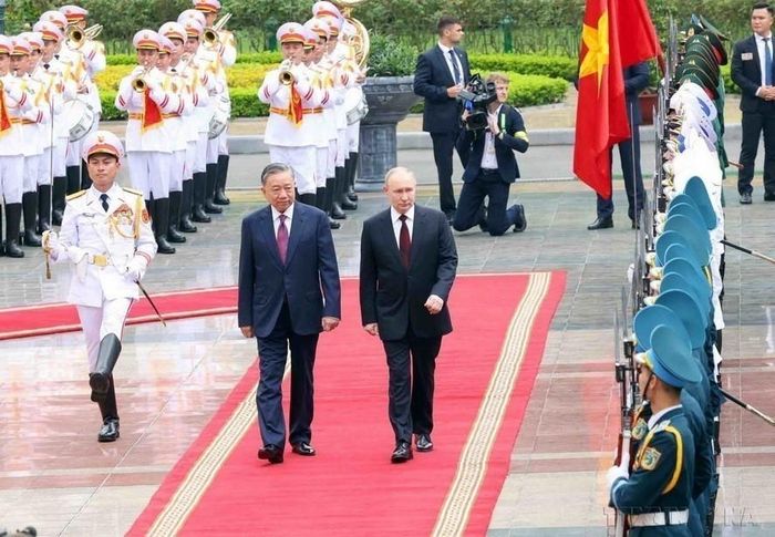 Chủ tịch nước Tô Lâm chủ trì Lễ đón Tổng thống Liên bang Nga Vladimir Vladimirovich Putin thăm cấp Nhà nước tới Việt Nam từ ngày 19 - 20/6/2024. Ảnh: TTXVN