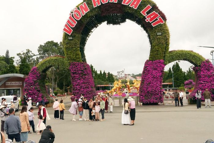 Vườn hoa thành phố nay thuộc phường Lâm Viên- Đà Lạt là 1 trong những điểm có nhiều du khách tới tham quan. Ảnh: Chu Quốc Hùng - TTXVN