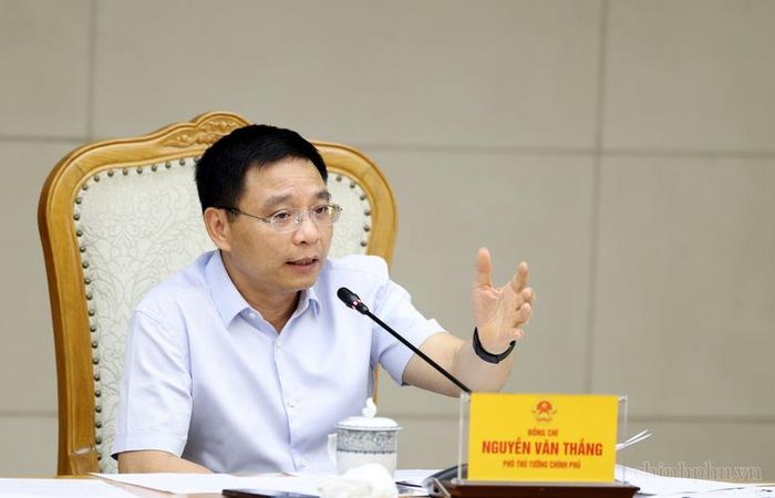 Phó Thủ tướng Nguyễn Văn Thắng điều hành phiên họp - Ảnh chinhphu.vn/Đức Tuân