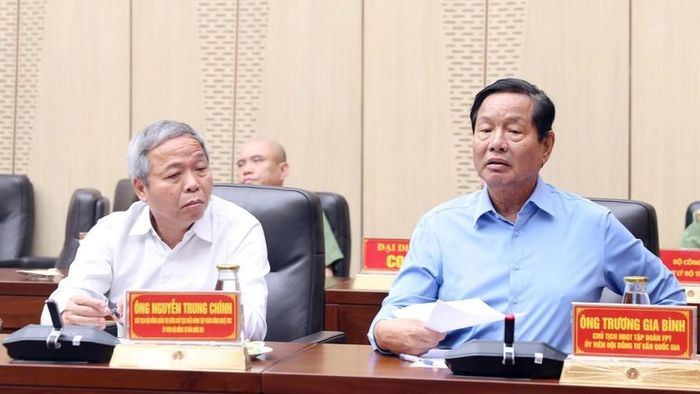 Các thành viên Hội đồng Tư vấn quốc gia thuộc Ban Chỉ đạo 57 Trung ương đóng góp ý kiến - Ảnh: chinhphu.vn/Vũ Phong