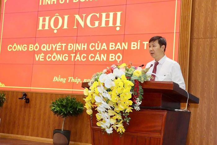 Phó Trưởng ban Tổ chức Trung ương Nguyễn Thành Tâm phát biểu giao nhiệm vụ - Ảnh: chinhphu.vn/Lê Sơn 