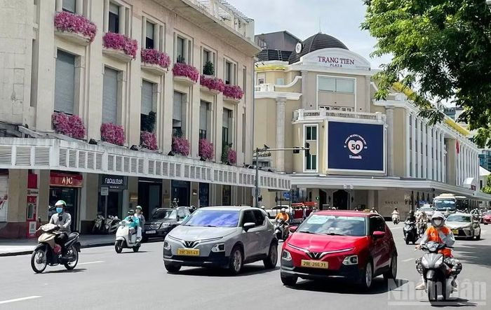Dự báo khu vực Hà Nội ngày nắng, chiều tối và đêm có mưa rào và dông vài nơi. (Ảnh minh họa: Đ.T)