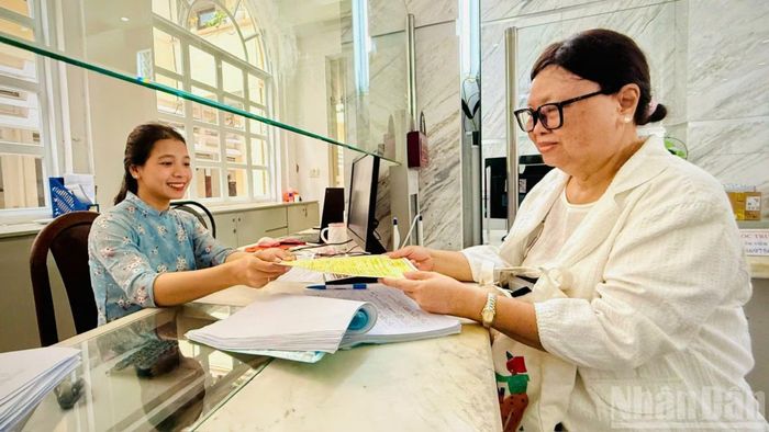Người dân thật sự là trung tâm phục vụ khi tư duy của mỗi cán bộ, công chức đã có sự thay đổi rõ rệt.