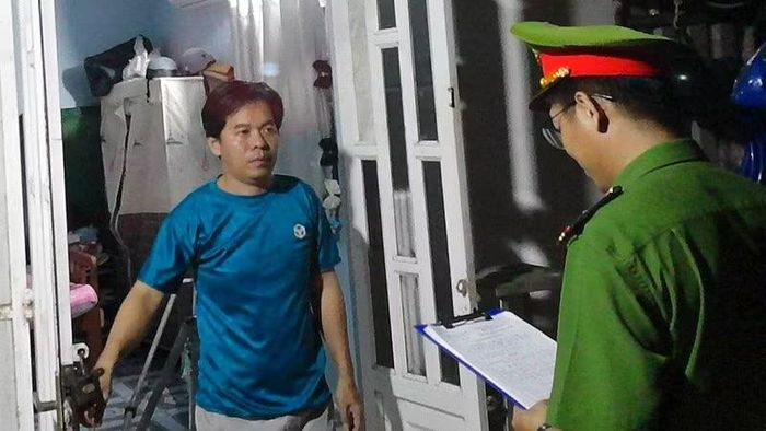 Cơ quan Cảnh sát điều tra tiến hành các quyết định tố tụng đối với Lê Quốc Trung. (Ảnh: Công an cung cấp)