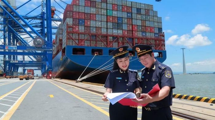 Luật Hải quan sửa đổi tạo thêm cơ sở pháp lý để doanh nghiệp tổ chức chuỗi logistics linh hoạt hơn. (Ảnh: CHQ)