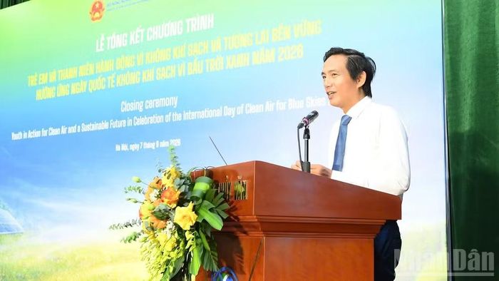 Ông Vũ Minh Việt – Phó Tổng Biên tập Báo Nông nghiệp và Môi trường phát biểu. (Ảnh: ĐĂNG KHOA)