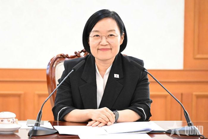 Thủ tướng Hàn Quốc Han Seong Sook phát biểu tại cuộc hội kiến. 