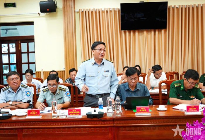  Đồng chí Huỳnh Thạch Sum, Chi cục trưởng Chi cục Biển, Hải đảo và Kiểm ngư (Sở Nông nghiệp và Môi trường tỉnh Cà Mau) phát biểu tại buổi kết luận kiểm tra. 
