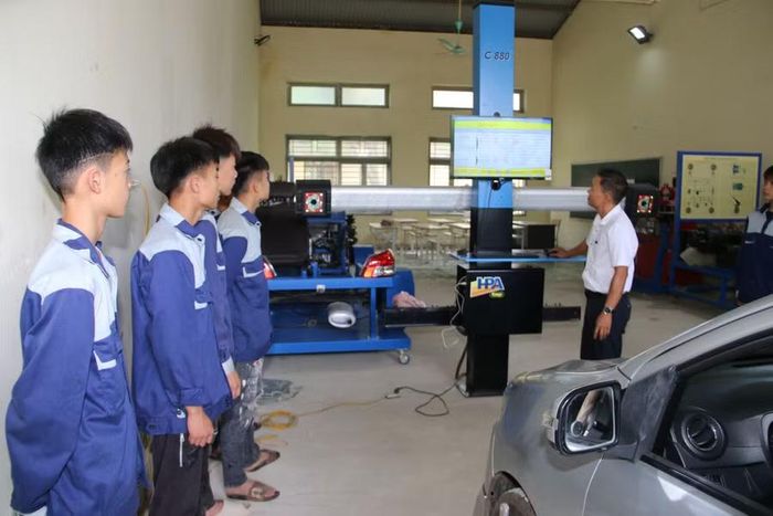 Trường Cao đẳng Kỹ thuật Công nghệ Sơn La luôn chú trọng đến công tác đào tạo thực hành cho sinh viên.