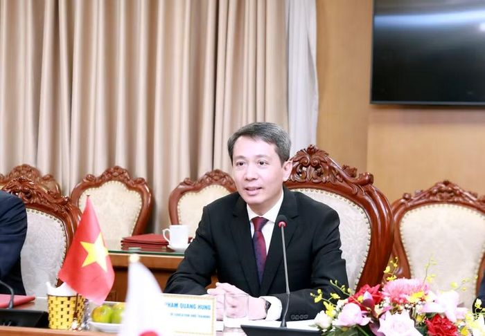 Thứ trưởng Phạm Quang Hưng phát biểu tại cuộc tiếp.