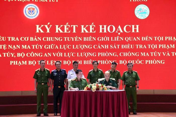 Các đơn vị ký kết kế hoạch phối hợp trong thời gian tới.