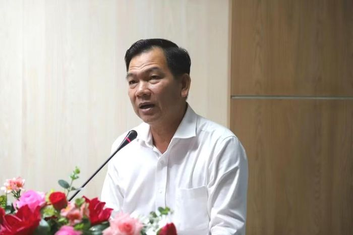 Ông Dương Hoàng Sum, Giám đốc Sở Văn hóa, Thể thao và Du lịch tỉnh Vĩnh Long thông tin về giải chạy.