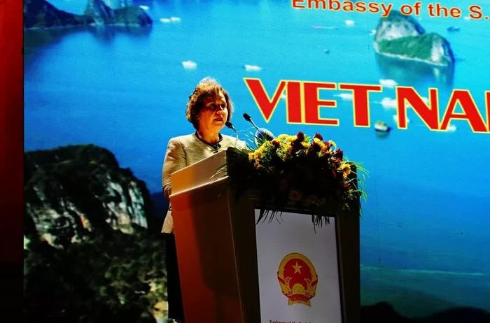 Thứ trưởng Bộ Ngoại giao Thổ Nhĩ Kỳ Berris Ekinci phát biểu. (Nguồn: Đại sứ quán Việt Nam tại Thổ Nhĩ Kỳ)