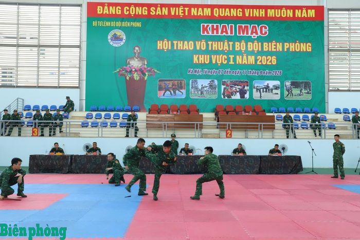 Các vận động viên tập trung thực hiện bài thi theo đúng điều lệ, quy tắc Hội thao. Ảnh: Ngọc Lâm
