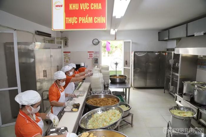 Năm học 2026-2027, Trường Tiểu học Xuân Phương được tổ chức lại sau khi sáp nhập với Trường Tiểu học Lý Nam Đế. Cơ sở Lý Nam Đế trở thành phân hiệu 1. Trong ngày 7/9 đã có gần 2.400 học sinh trở lại bàn ăn sau kỳ nghỉ hè, trong ngày đầu vận hành bán trú sau sắp xếp, sáp nhập trường học.