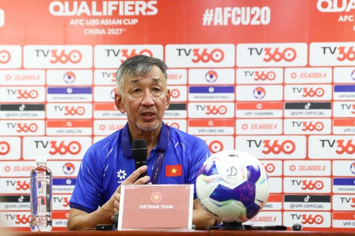 HLV Yutaka Ikeuchi của đội tuyển U20 Việt Nam (Ảnh: VFF)