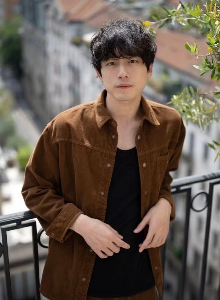 Trả lời với Bunshun, công ty quản lý của Nagano Mei cho biết nữ diễn viên và Sakaguchi Kentaro từng qua lại, nhưng không biết đó có phải mối tình tay ba hay không. Phía Sakaguchi Kentaro im lặng vì không muốn bị ảnh hưởng bởi những bê bối tình ái của "tiên nữ khóc nhè" Nagano Mei.