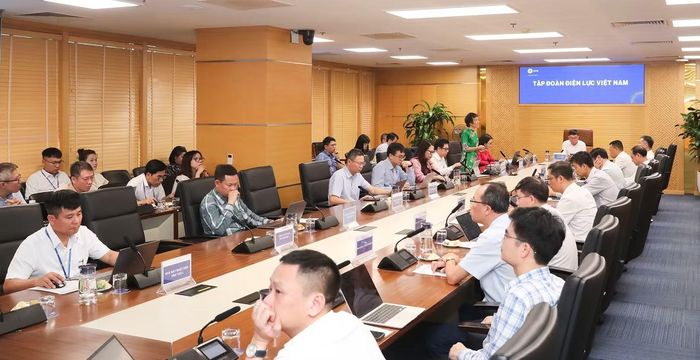 Hội nghị tập huấn công tác quản lý và bảo vệ môi trường năm 2026 do EVN tổ chức ngày 10/4 tại Hà Nội, đồng thời trực tuyến đến các đơn vị thành viên. Ảnh: Ng.Tuấn