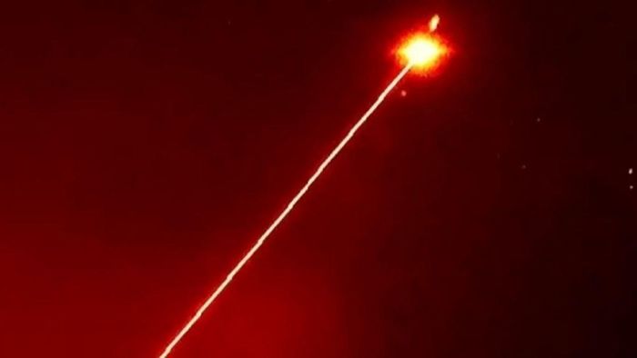 Bộ quốc phòng Nga trình diễn tổ hợp laser mới tác chiến trên chiến trường. Ảnh: voennoedelo.com