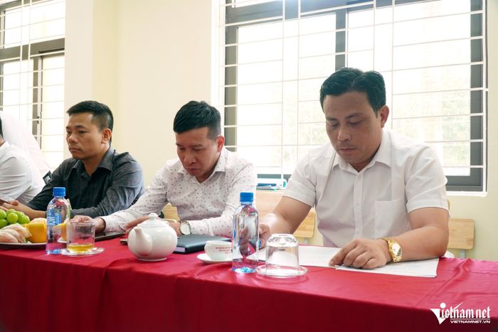 Đại diện Ban Quản lý Dự án Đầu tư chuyên ngành xây dựng, Bộ Dân tộc và Tôn giáo và các đơn vị thi công