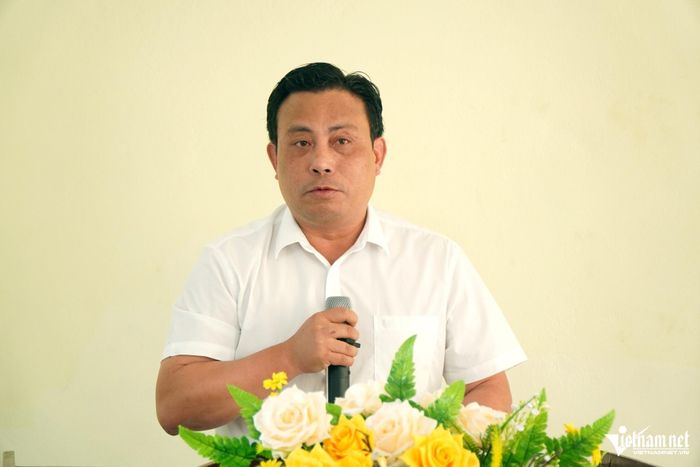 Ông Nguyễn Văn Đức, Giám đốc Ban Quản lý Dự án Đầu tư chuyên ngành xây dựng, Bộ Dân tộc và Tôn giáo phát biểu tại buổi bàn giao