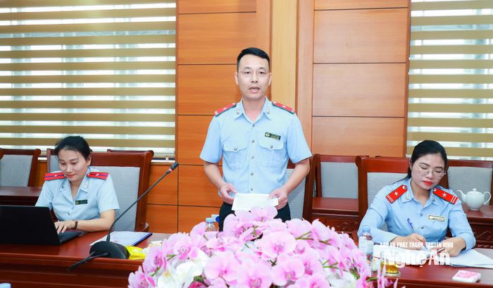 Đảng viên phát biểu tại sinh hoạt chi bộ. Ảnh: Thành Duy