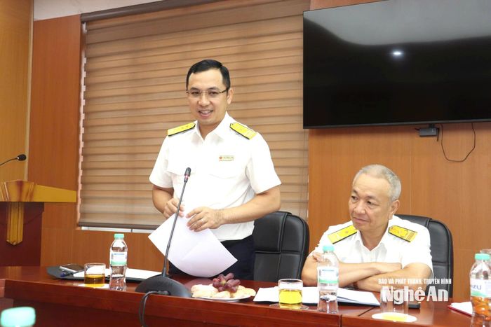 Đồng chí Nguyễn Bằng Thắng - Bí thư Đảng uỷ, Trưởng Thuế tỉnh Nghệ An phát biểu. Ảnh: Kim Dung
