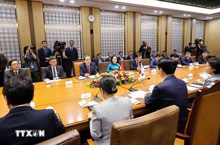 Chủ tịch Quốc hội Trần Thanh Mẫn hội đàm với Chủ tịch Quốc hội Đại Hàn Dân Quốc Cho Jeong Sik. (Ảnh: Doãn Tấn/TTXVN)