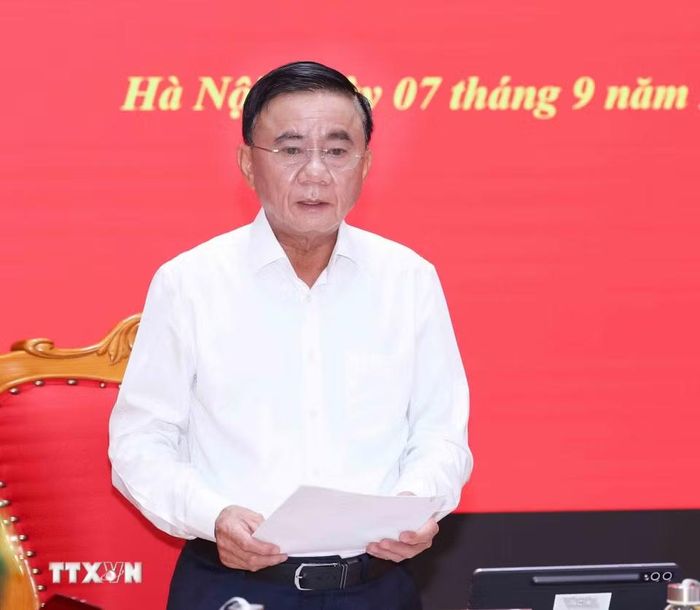 Đồng chí Trần Cẩm Tú, Ủy viên Bộ Chính trị, Thường trực Ban Bí thư, Bí thư Đảng ủy các cơ quan Đảng Trung ương phát biểu chỉ đạo Hội nghị. (Ảnh: Phương Hoa/TTXVN)