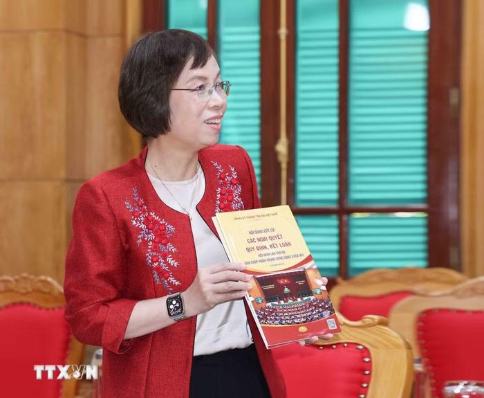 Đồng chí Vũ Việt Trang, Ủy viên Ban Thường vụ Đảng ủy các cơ quan Đảng Trung ương, Bí thư Đảng ủy, Tổng Giám đốc Thông tấn xã Việt Nam phát biểu tại hội nghị. (Ảnh: Phương Hoa/TTXVN)
