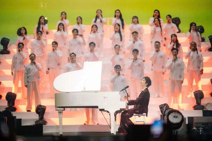 Năm 2026, ca sỹ-nhạc sỹ Hoàng Dũng tiếp tục gây chú ý với phần thể hiện tại "Anh trai vượt ngàn chông gai" mùa hai. (Ảnh: CTV/Vietnam+)