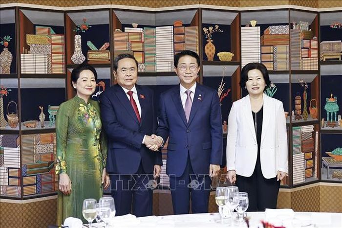 Chủ tịch Quốc hội Trần Thanh Mẫn và Phu nhân dự tiệc chiêu đãi do Chủ tịch Quốc hội Hàn Quốc Cho Jeong Sik và Phu nhân chủ trì. Ảnh: Doãn Tấn/TTXVN