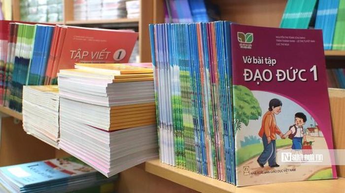Năm học 2026-2027 toàn quốc sử dụng chung một bộ sách giáo khoa thống nhất (Ảnh: Quốc Tiệp).
