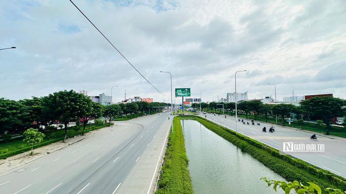 Dự án nâng cấp Quốc lộ 1 (đoạn từ đường Kinh Dương Vương đến ranh tỉnh Tây Ninh) được đầu tư theo hình thức BOT, với thời gian thu phí dự kiến khoảng 21 năm 10 tháng. Tuy nhiên, việc thu phí chỉ trên phần đường chính, còn các đường song hành sẽ miễn phí.